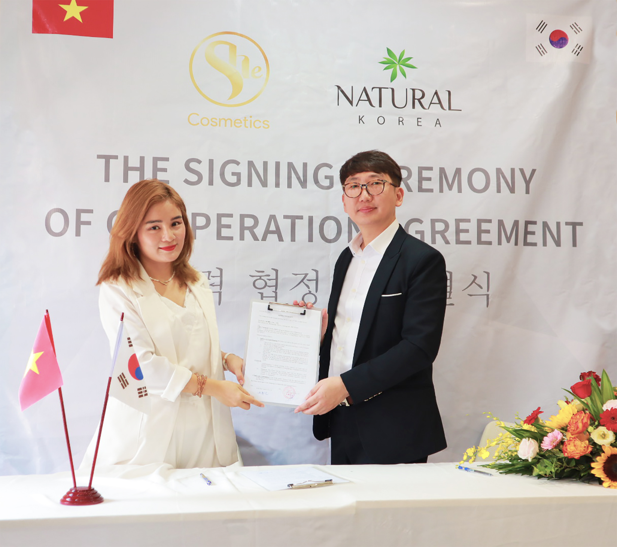 Lễ ký kết hợp tác giữa Shecosmetics và Natural Korea